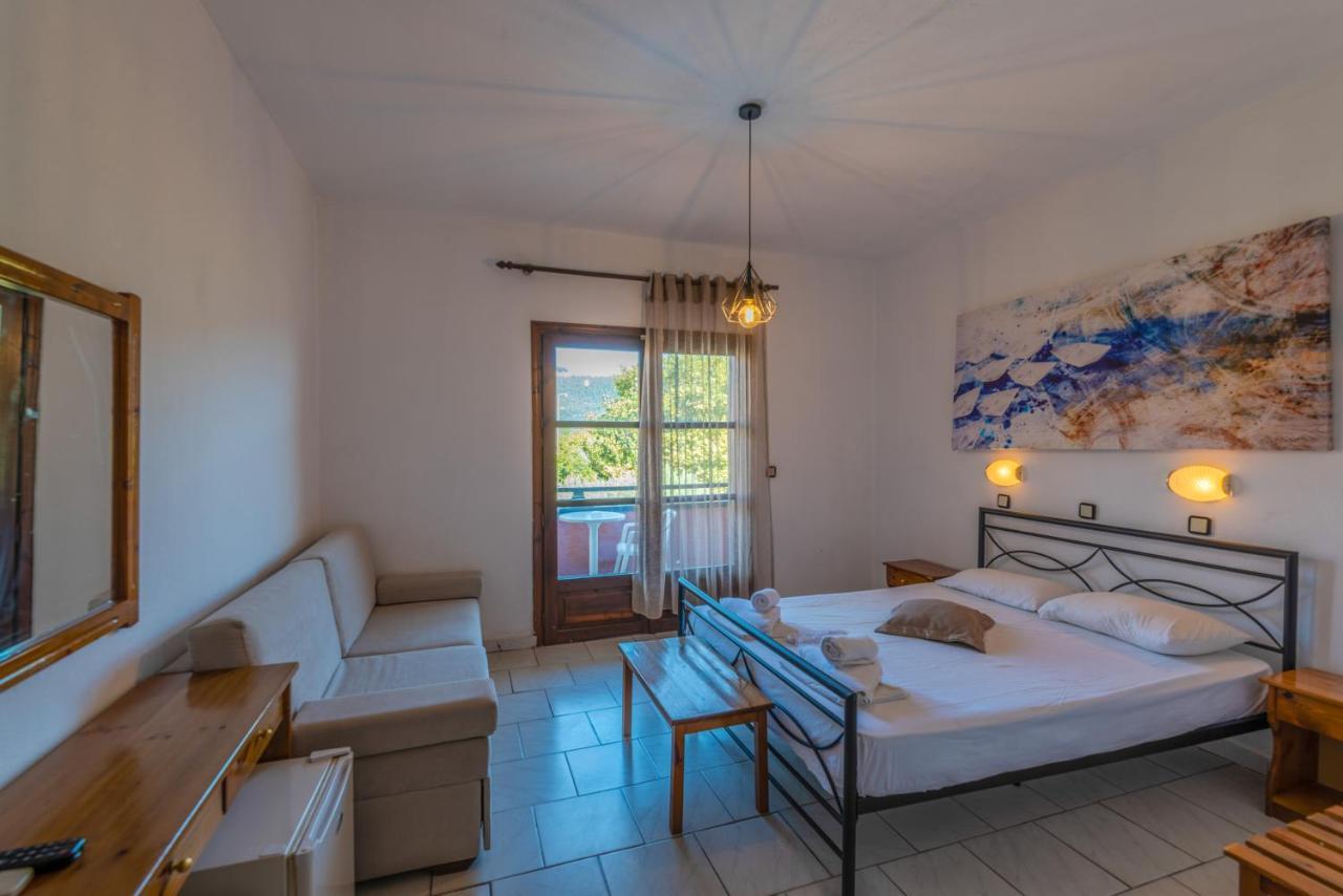 Natasa Hotel สกาลา โปเตมิอัส ภายนอก รูปภาพ